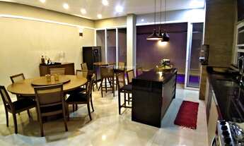 Imagem: Casa de alto padrão no Cond. Gaivota II