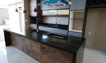 Imagem: Casa com fino acabamento no Cond. Quinta