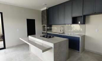 Imagem 2: Casa com fino acabamento no Cond. Maria Julia