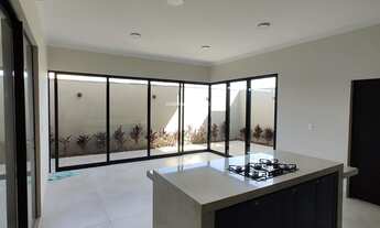 Imagem 3: Casa com fino acabamento no Cond. Maria Julia