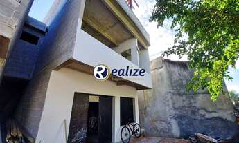 Imagem: Casa Tríplex composto por 3 suítes á