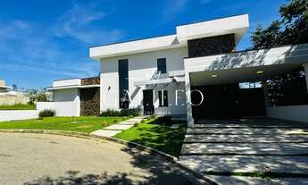 Imagem: Casa em condomínio de luxo no bairro Jacaré