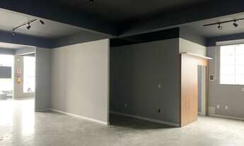 Imagem 7: Alugo sala comercial 350 m² de frente para Rua Blumenau