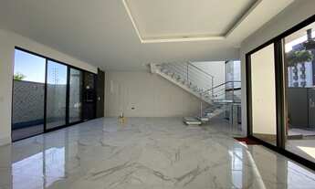 Imagem 6: Casa de alto padrão do Saguaçu, com piscina, suíte mais duas demi-suítes, comodos amplos