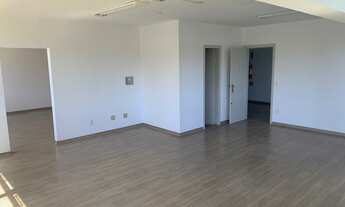 Imagem: Sala conjugada em edifício comercial no