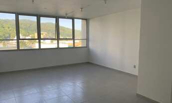 Imagem 7: Salas comerciais no centro!