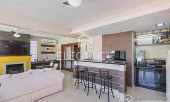 Imagem 2: Elegance Imóveis vende ótima casa com 3 dormitórios, suíte, Piscina, lareira, 3 vagas box