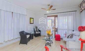 Imagem 6: Elegance Imóveis vende ótima casa com 3 dormitórios, suíte, Piscina, lareira, 3 vagas box