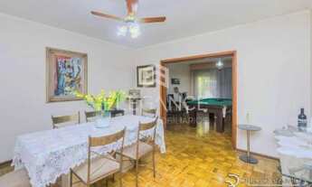 Imagem 4: Elegance Imóveis vende ótima casa com 3 dormitórios, suíte, Piscina, lareira, 3 vagas box