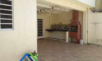 Imagem 5: 3 dormitórios, 2 banheiro, 3 vagas na garagem, 239M² de Área Construída, 239M² de Área Tot