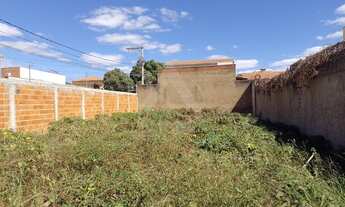 Imagem: TERRENO RESIDENCIAL em Montes Claros - MG
