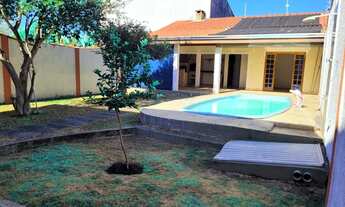 Imagem: Casa à venda em Jacareí-SP no Jardim Terras