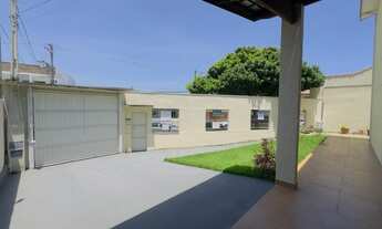 Imagem 2: Sobrado / Jardim Alvorada / 04 dormitórios com 2 suítes / 250 m² de construção / 368 m² de