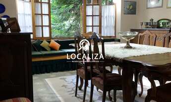 Imagem 4: Espetacular Casa á Venda com 3 Suítes em 235 M2 num Terreno de 2.546 M² em Campos do Jordã