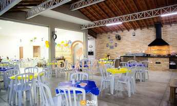 Imagem: Casa Comercial com Salão de Festas, 2 Quartos