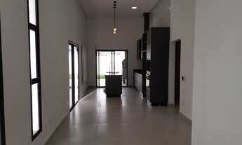 Imagem 1: Casa à venda em Caçapava-SP, Residencial Colinas: 3 quartos, 1 suíte, 2 salas, 2 banheiros