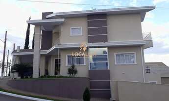 Imagem 2: Excelente no Residencial Mantiqueira / 3 quartos sendo 1 suíte com closet / Piscina / 254m