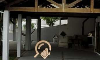 Imagem 4: CASA COM 1718M² DE TERRENO/239M² A-C/ RANCHO/PISCINA/3 DORM/EDICULA/JAMBEIRO-SP