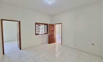 Imagem 3: Imperdível casa à venda em Jacareí-SP, Jardim Paraíba: 4 quartos, 1 sala, 2 banheiros, 2 v