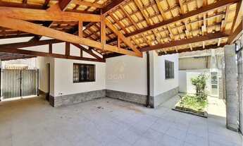 Imagem 2: Imperdível casa à venda em Jacareí-SP, Jardim Paraíba: 4 quartos, 1 sala, 2 banheiros, 2 v