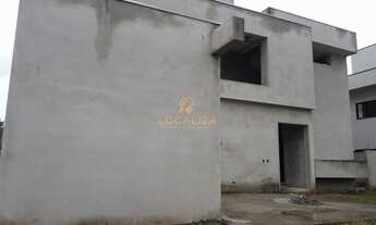 Imagem: Imperdível Casa em Condomínio à venda