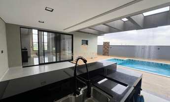 Imagem 3: Casa à venda em Caçapava-SP, Residencial Colinas: 3 suítes, área de lazer, 4 vagas. Aprove