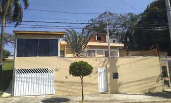 Imagem 1: Casa de 4 quartos na Vila São Benedito, São José dos Campos-SP: Moderna infraestrutura e l