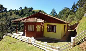 Imagem 2: Com 3 dormitórios um sendo suíte, uma área total de 116,00 m2, região com bons restaurant