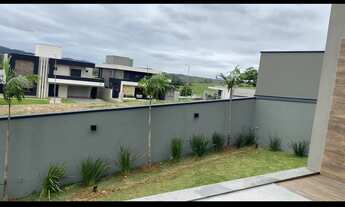 Imagem 6: COLINAS PARATEHY, 4 dormitórios, 4 suíte, 4 vagas na garagem, 426M² de Área Construída, 60