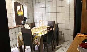 Imagem 2: Casa Sobrado / 05 dormitórios sendo 1 suíte / Parque Novo Horizonte /150 m² / São José dos