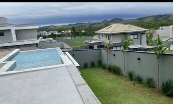 Imagem 4: COLINAS PARATEHY, 4 dormitórios, 4 suíte, 4 vagas na garagem, 426M² de Área Construída, 60