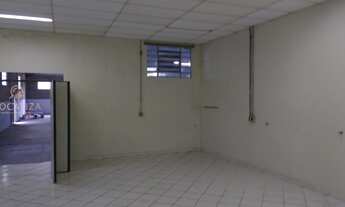 Imagem 6: Galpão Industrial para Locação em São José dos Campos-SP 2 Salas, 3 Banheiros, 4 Vagas de