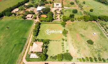 Imagem: MARAVILHOSO HARAS A VENDA - CESARIO LANGE/SP