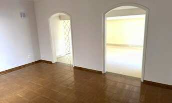 Imagem 6: Casa reformada em Condomínio - Itu - Rua arborizada