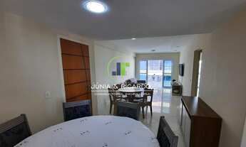 Imagem 3: Amplo apartamento no Centro com 4 quartos e 2 vagas. Localizado a uma quadra da Praia das