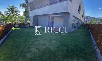 Imagem 3: Triplex, 4 suítes, pé na areia, jacuzzi e churrasqueira privativa