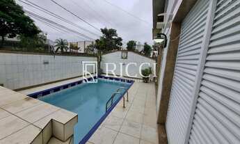 Imagem 3: Sobrado a venda na Aparecida em Santos, 4 dormitórios sendo 2 suítes