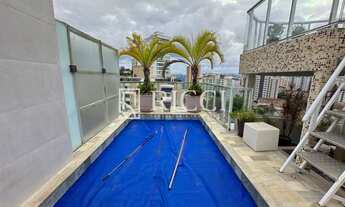 Imagem: Cobertura duplex com piscina e vista mar