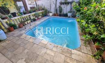 Imagem 3: Casa com Piscina à Venda na Aparecida em Santos