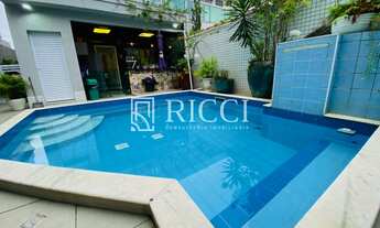 Imagem: Sobrado espetacular com piscina no bairro