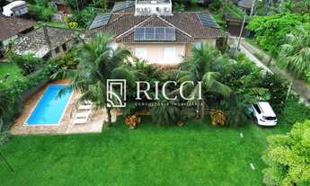 Imagem 2: Casa Isolada na Barra do Sahy - 5 Dormitórios e com Lazer