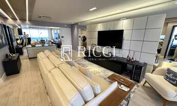 Imagem: Apto impecável repleto de planejados e