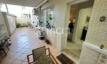 Imagem: Casa Sobreposta Térrea Próxima ao VLT