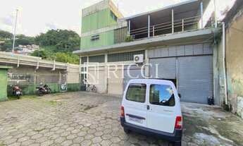 Imagem 2: Galpão à Venda no Centro de Santos ? 10 salas, R$6 mi