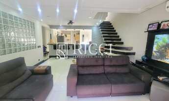 Imagem 4: Casa Triplex com 5 quartos no Marapé, Santos