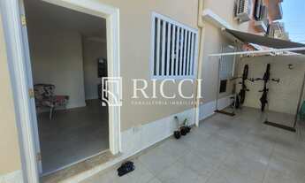 Imagem 1: Casa à venda no Marapé em Santos com 2 quartos