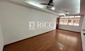 Imagem 2: Apartamento à venda com 2 quartos, 2 salas, 2 banheiros e 1 vaga de garagem em localização