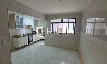 Imagem 3: Sobrado com 2 quartos sendo 1 suíte, mais uma quarto na edícula na Vila Belmiro em Santos