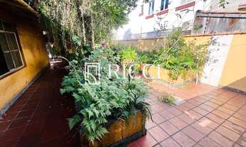 Imagem 2: Imperdível! Casa à venda em Santos-SP, na Ponta da Praia, com 3 quartos e 1 suíte. Venha c