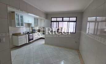 Imagem 5: Sobrado com 2 quartos sendo 1 suíte, mais uma quarto na edícula na Vila Belmiro em Santos